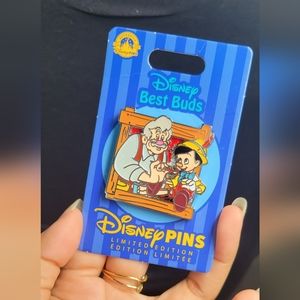 Disney Limited Edition Pins Best Buds Pinocchio